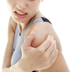 Упражнения, позволяющие снять боль в плечевом суставе