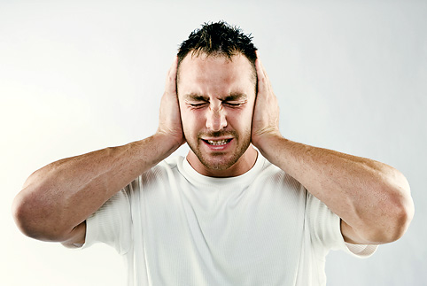 Что делать при шуме в ушах?