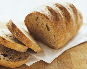 Хлеб можно употреблять: цельнозерновой или с отрубями