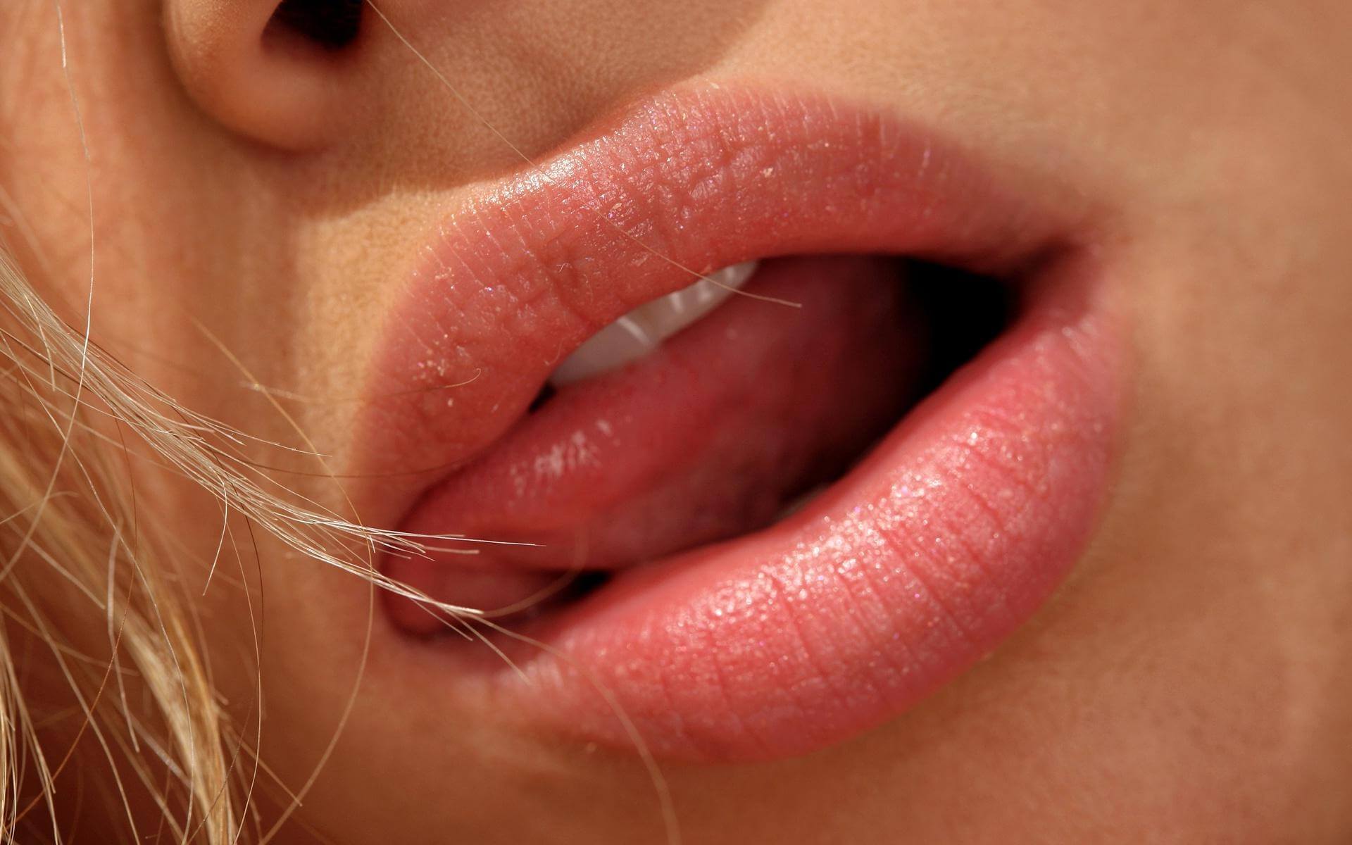 Язва под языком: причины появления недуга