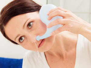 При лечении гайморита промыванием носа главным моментом является систематичность правильного проведения лечебных процедур
