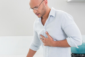 Предынфарктное состояние характеризуется длительным нарастанием боли за грудиной