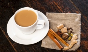 Калмыцкий чай в пакетиках – это полезный напиток, который заваривается на молоке, с добавлением специй, масла и соли
