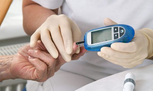 Как быстро снизить уровень сахара в крови: способы нормализации