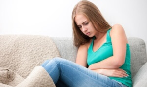 Часто при менструации женщину беспокоит боль в желудке