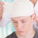 Наложение повязки на голову: особенности проведения процедуры