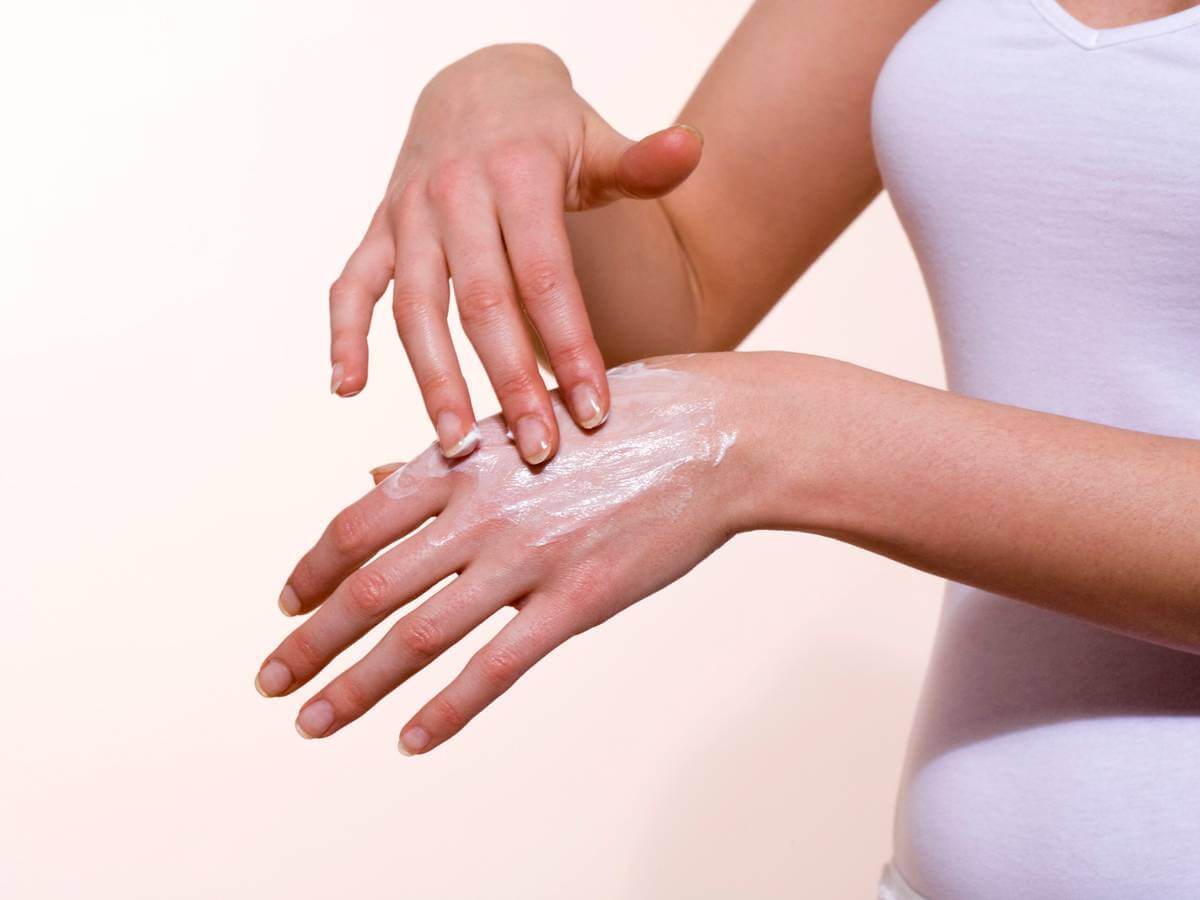 Что делать если трескается кожа на руках: советы специалистов