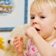 Особенности лечения кашля у двухлетнего ребенка: советы специалистов