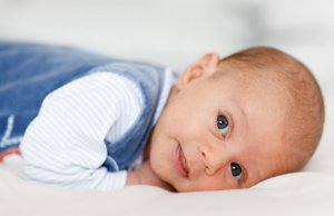 Синеет носогубный треугольник у новорожденной